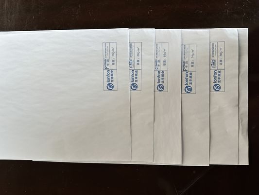 Непокрытая офсетная бумага без древесины для печати древесной целлюлозы, принимаемая в производство