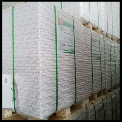 Настраиваемое решение упаковки Ningbo Fold FBB с белым деревянным целлюлозным материалом